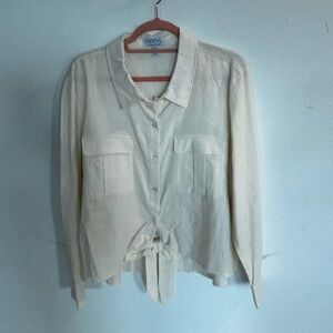 Sofia Vergara Women’s Long Sleeve Top with a Tie Waist

Size XL
NWT